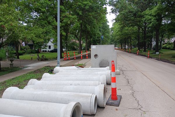 Leawood Lee Blvd_construction concrete pipes