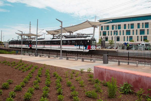 MetroLink Cortex_Station with MetroLink Train