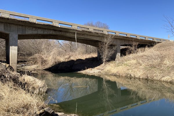 US 77 over MIll Creek_old bridge east face 02